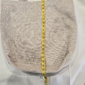 Elegant Beige Tote Bag